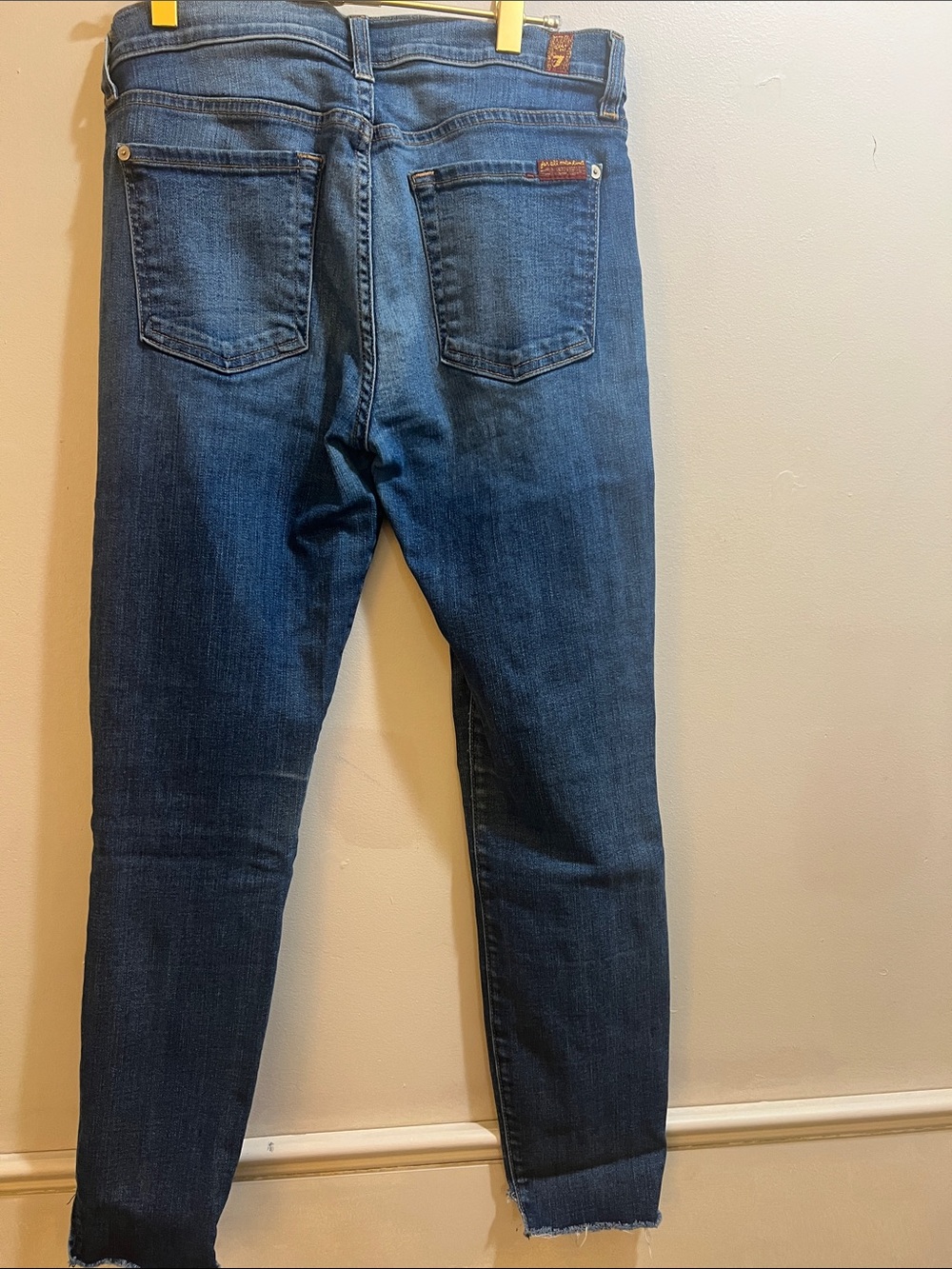 7 For All Mankind Skinny Jeans in Dark Blue Wash